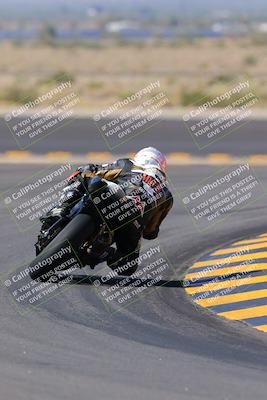 media/Oct-08-2022-SoCal Trackdays (Sat) [[1fc3beec89]]/Turn 11 Backside (1145am)/